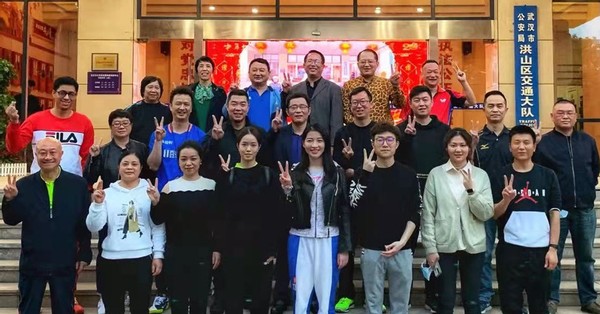 運(yùn)動(dòng)健康聚警心 湖北乒乓健兒進(jìn)警營(yíng)共話體育精神