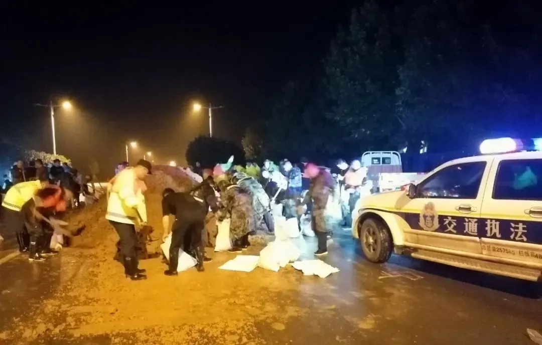 滑县交通运输局危难时刻显担当 洪峰浪尖践使命