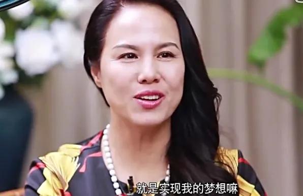 郑爽“疯癫”的答案，早已写在我们4年前和爽爸