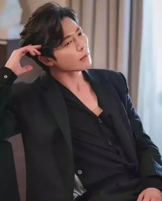 图文 被称 行走的荷尔蒙 从乐队花美男到演技派 他怎么还不红 韩国李艾儿为什么不红 Www Bagua5 Net 图文 被称 行走的荷尔蒙 从乐队花美男到演技派 他怎么还不红 韩国李艾儿为什么不红 Www Bagua5 Net