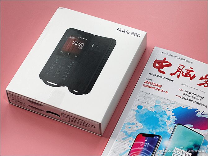 核桃看了很“心颤”Nokia 800三防手机评测图赏