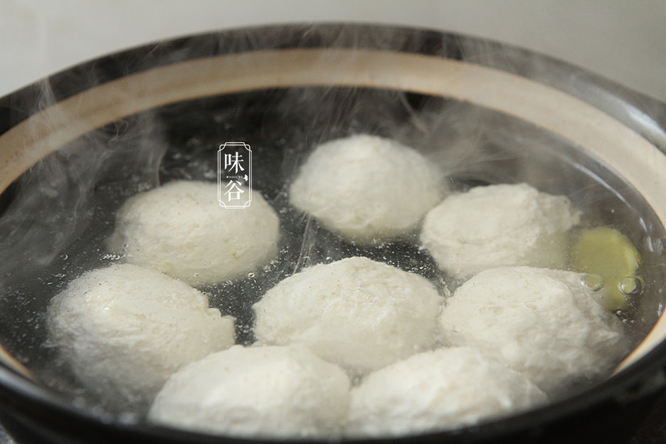 45歲阿姨輕斷食晚餐，是菜又是湯，低脂飽腹，網友：難怪吃不胖