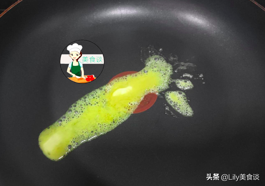 入秋后，这素菜是儿子的最爱，绵滑细腻，拿肉都不换，又香又解馋