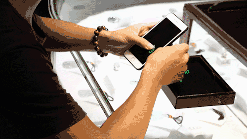 云南惊现“翡翠女飞贼”，沉迷赌石盗走60件毛料