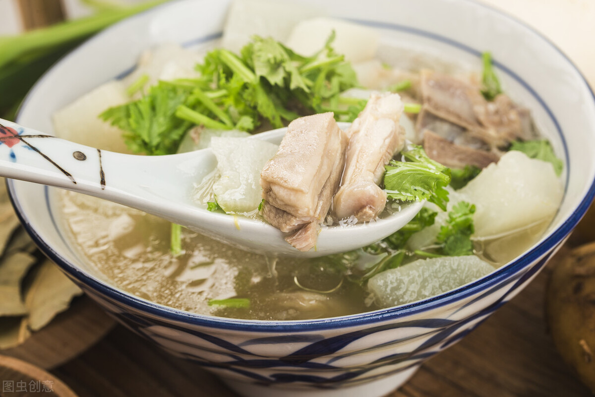 立夏前後要多喝湯，這5道湯水食材簡單，清熱下火，清爽促食慾