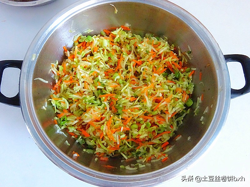 这是孩子超爱的馅饼，香嫩有营养，凉了也软软的，每次至少吃5个