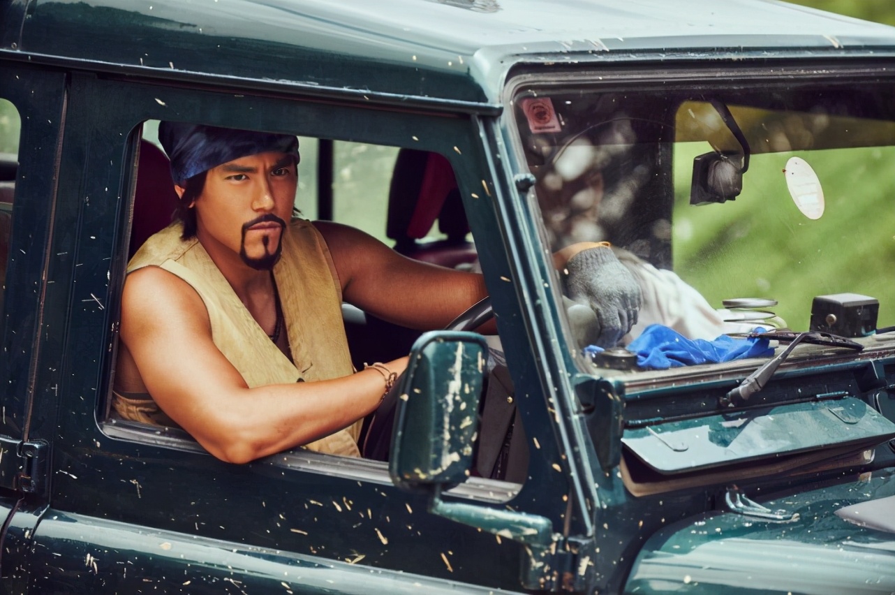 《红海行动》幕后你不知道的事，剧组在海外受