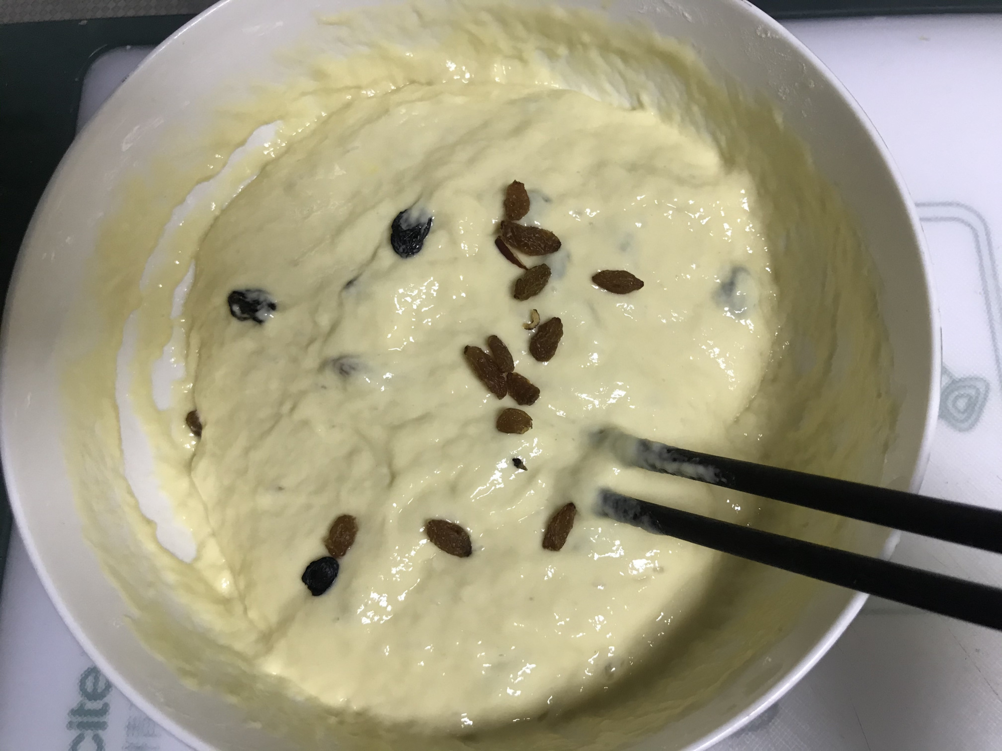 家有麵粉就能做，全程手不沾面，蓬鬆暄軟，無油低糖，好吃不怕胖