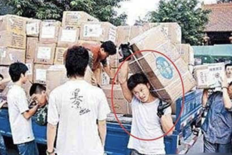 感動！ 周杰倫《稻香》係為汶川地震創作，吳京曾到重災區幹體力活