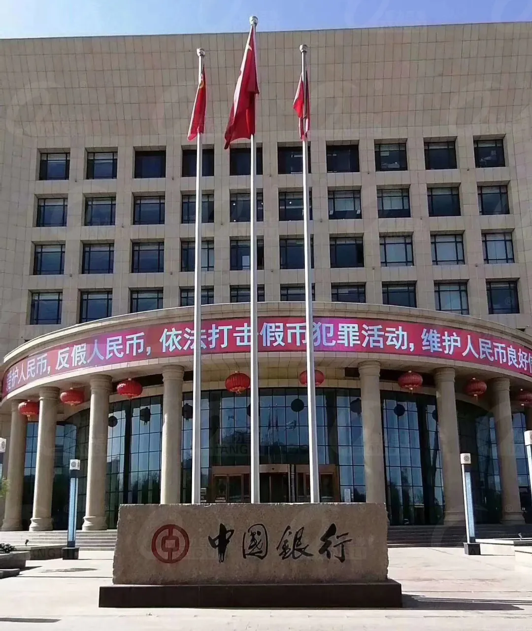 距离产生美？不！户外小间距近看也很美