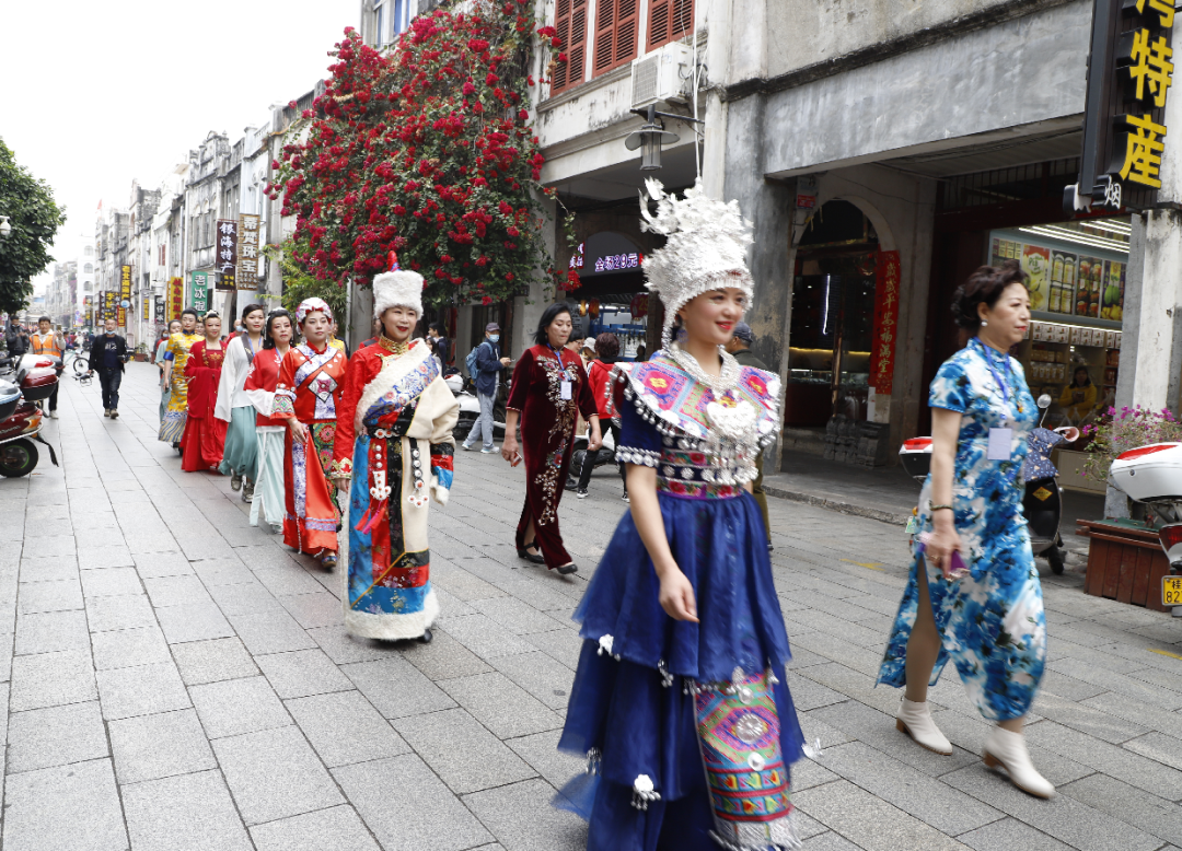 《全球华服网》第三届冠礼台华服文化季中国总决赛在北海成功举办