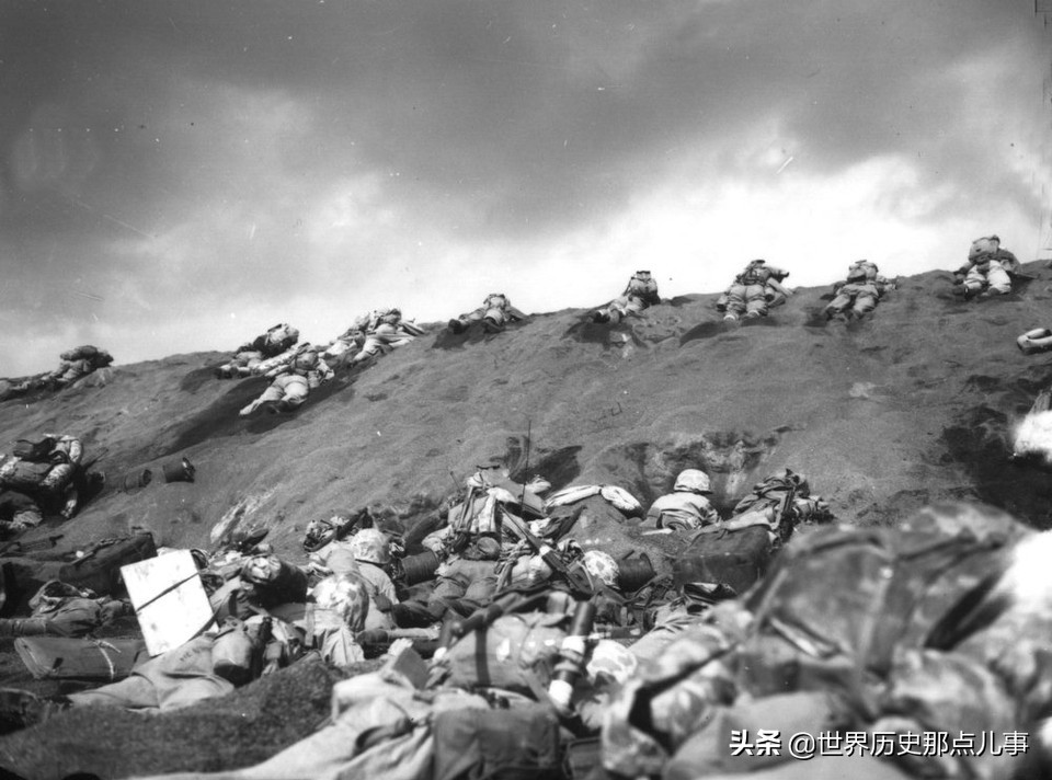 10张罕见二战老照片：真实的硫磺岛之战现场多惨