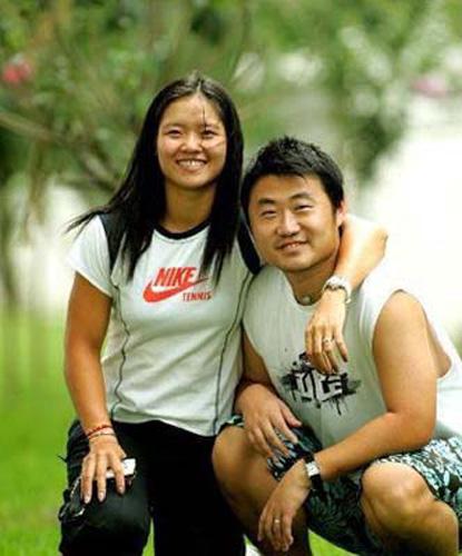 改国籍？李娜明明正专注当家庭主妇，为弥补姜山、儿女双全太幸福