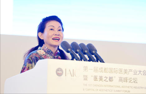 玻尿酸女王赵燕：成本15卖5000，今身价400亿，她有多牛