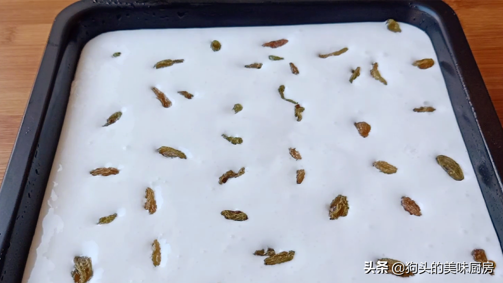 它比饅頭簡單，比麵包好吃，我家隔三差五就做，香甜鬆軟真好吃