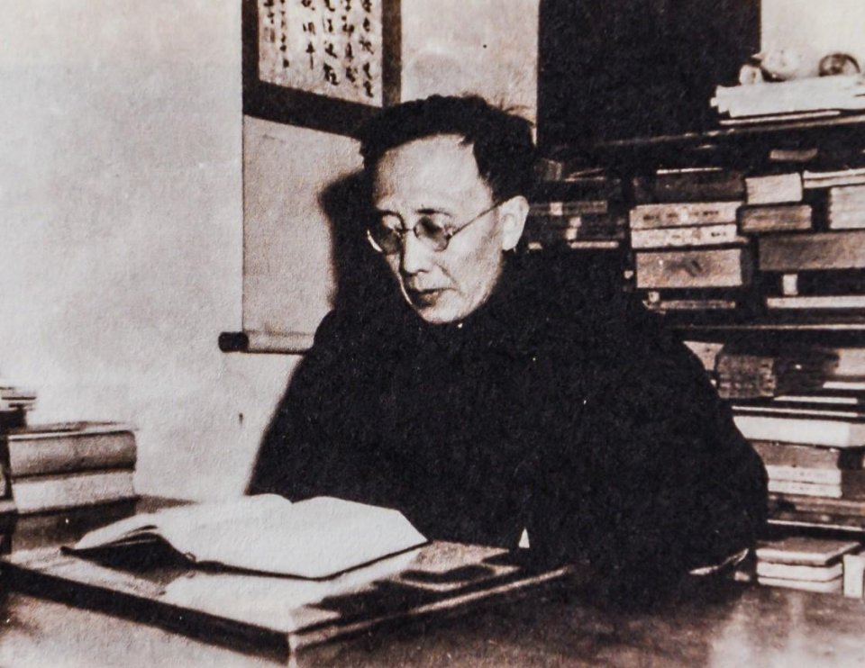 中国有茅盾文学奖、鲁迅文学奖，有没有郭沫若