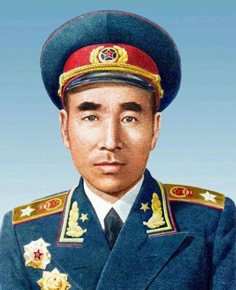 抗美援朝谁挂帅，主席两次点将两次换人，为何