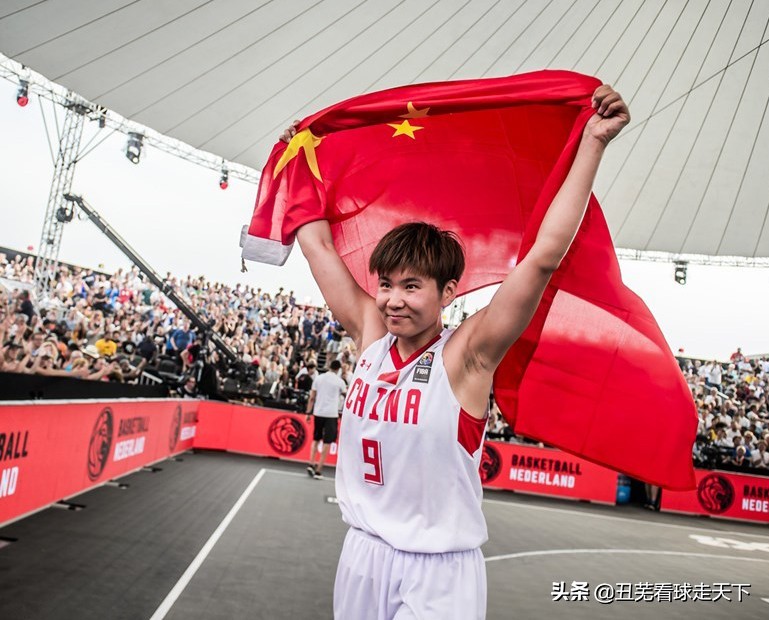 两豪强针锋相对，四劲旅虎视眈眈，新赛季女篮六大锋线组合排名榜