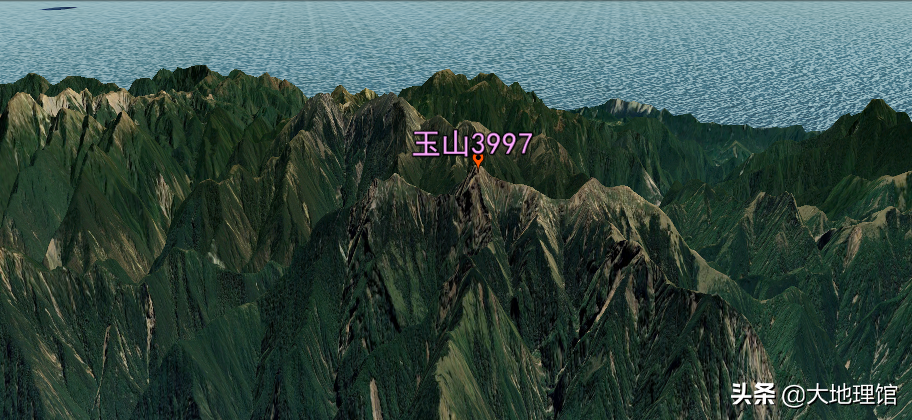 俯瞰我国东南第一高峰——台湾玉山