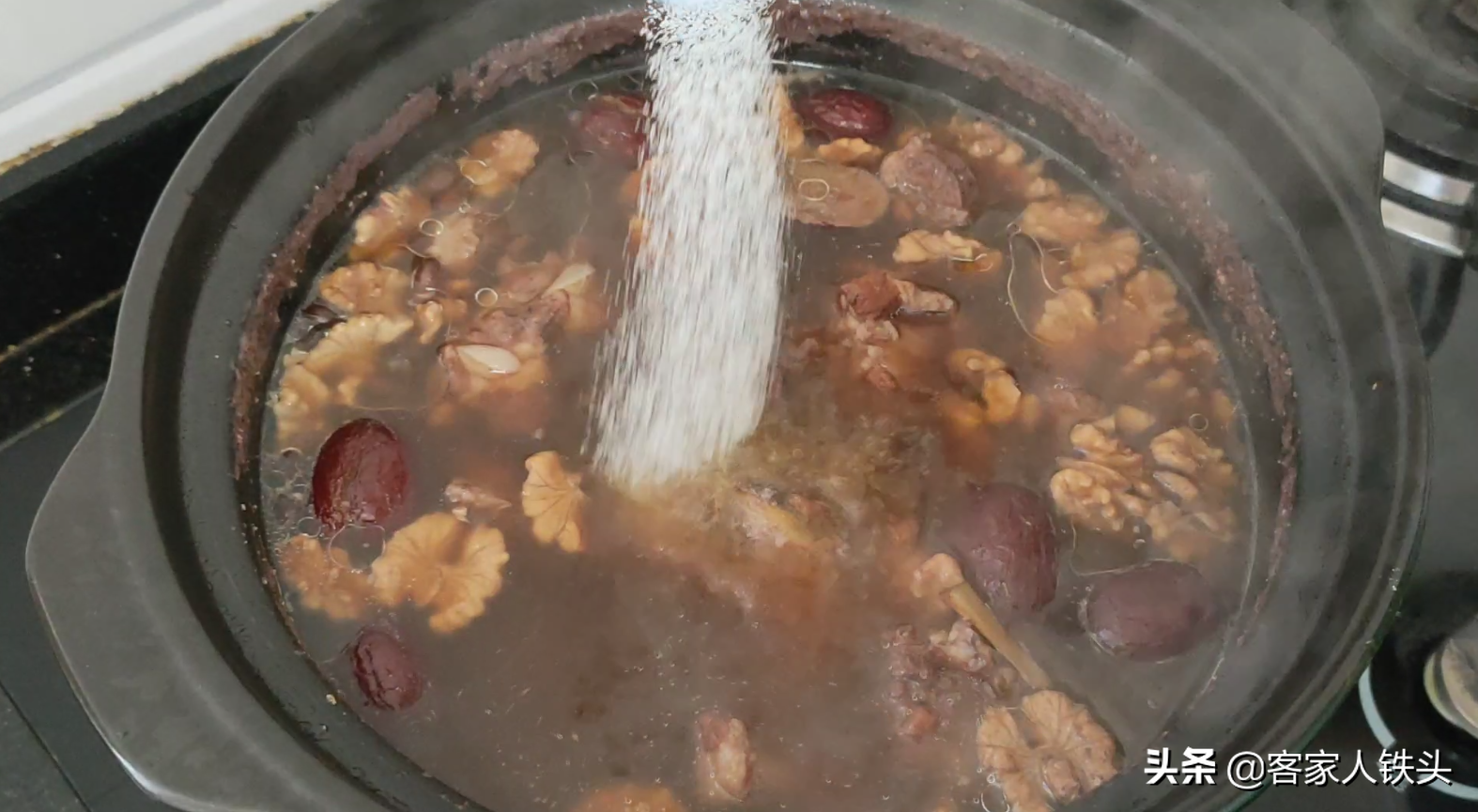 年後喝什麼湯好？ 開學了常給孩子煲一鍋營養靚湯，材料簡單味道好