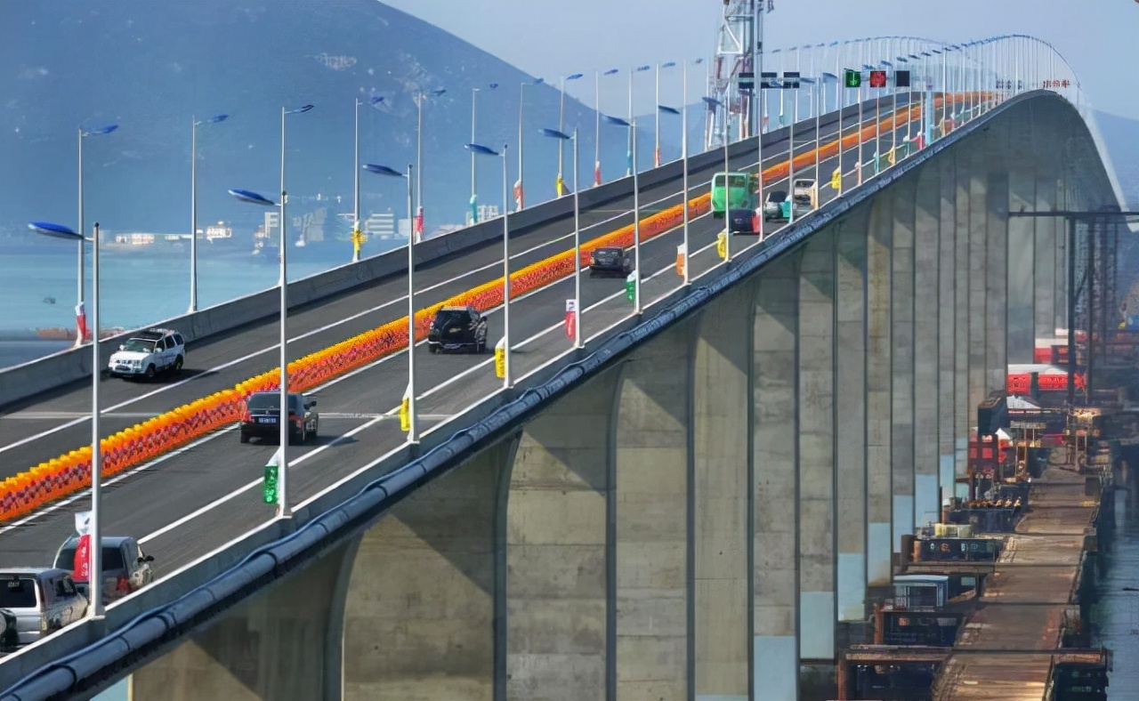 120億幫台灣修建跨海大橋？ 首座公鐵兩用跨海大橋，距台灣多近？