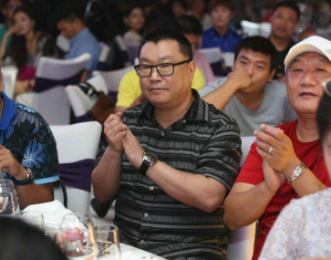 80后一代歌王尹相杰，从央视红人到“阶下囚”，