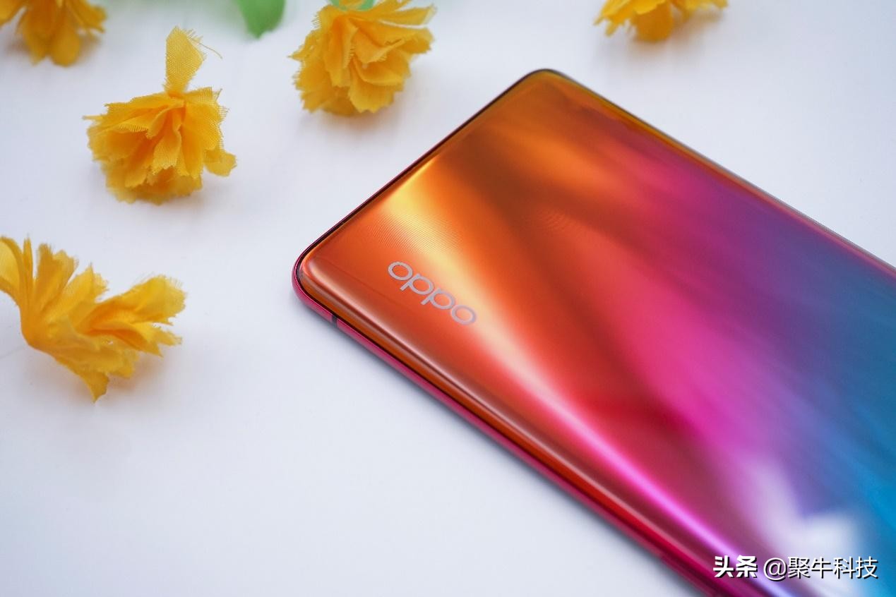 现阶段最轻巧的5G手机上？OPPO Reno3 Pro真机实拍视频