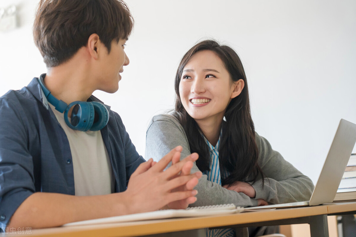 怎么与客户沟通技巧有效客户说话沟通的10个方式