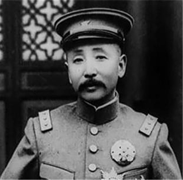 杨庆兰：17岁从战场背回一名重伤员，解放后，开