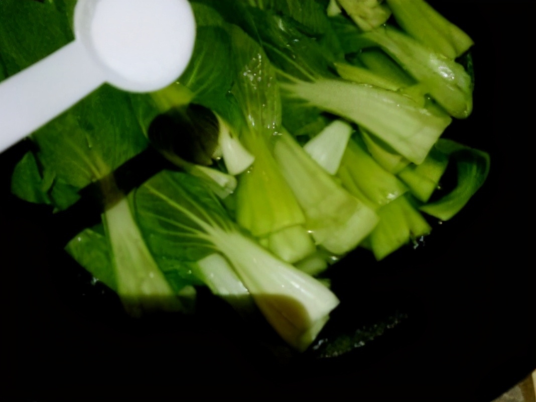 图片[8]-炒上海青做法步骤图 脆嫩出水少 好吃又营养-起舞食谱网