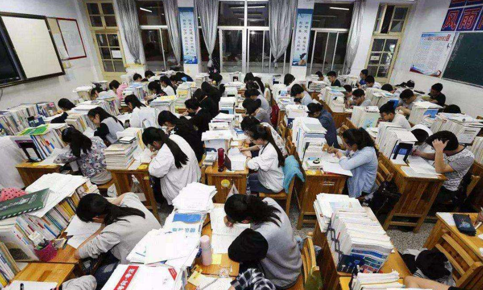 2021高考改革最新方案对复读生有什么影响 这些地区已出台政策复读需谨慎