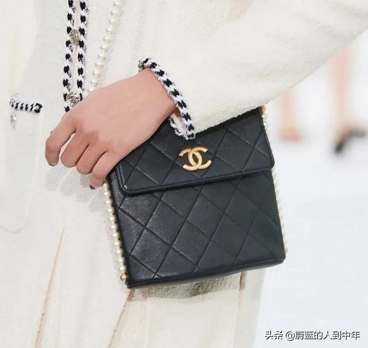Chanel 2021春夏丨新一季充满愉悦与活力的新浪潮