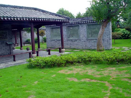 浙江旅游：走进生态旅游区滕头村（图）