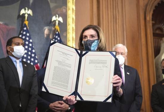 佩洛西要殺雞儆猴替拜登立威，對特朗普趕盡殺絕：他必須入獄