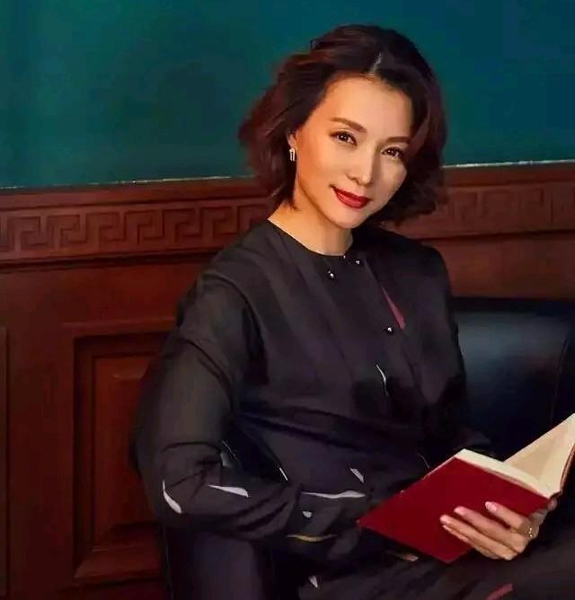 美丽“董卿，周涛”，睿智孟非，那些年观众“追过”的主持人们