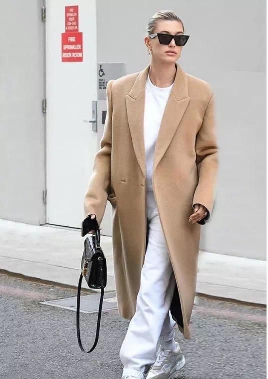 最近火了一种裤子：叫“卫裤”，遮肉显瘦又显