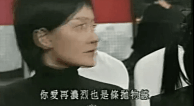 两个中年人牵个手，整个娱乐圈抖了抖