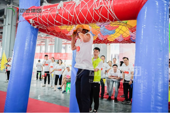 如何构建职场第三社交空间？提升团队效率丨社交体育丨企业体育课