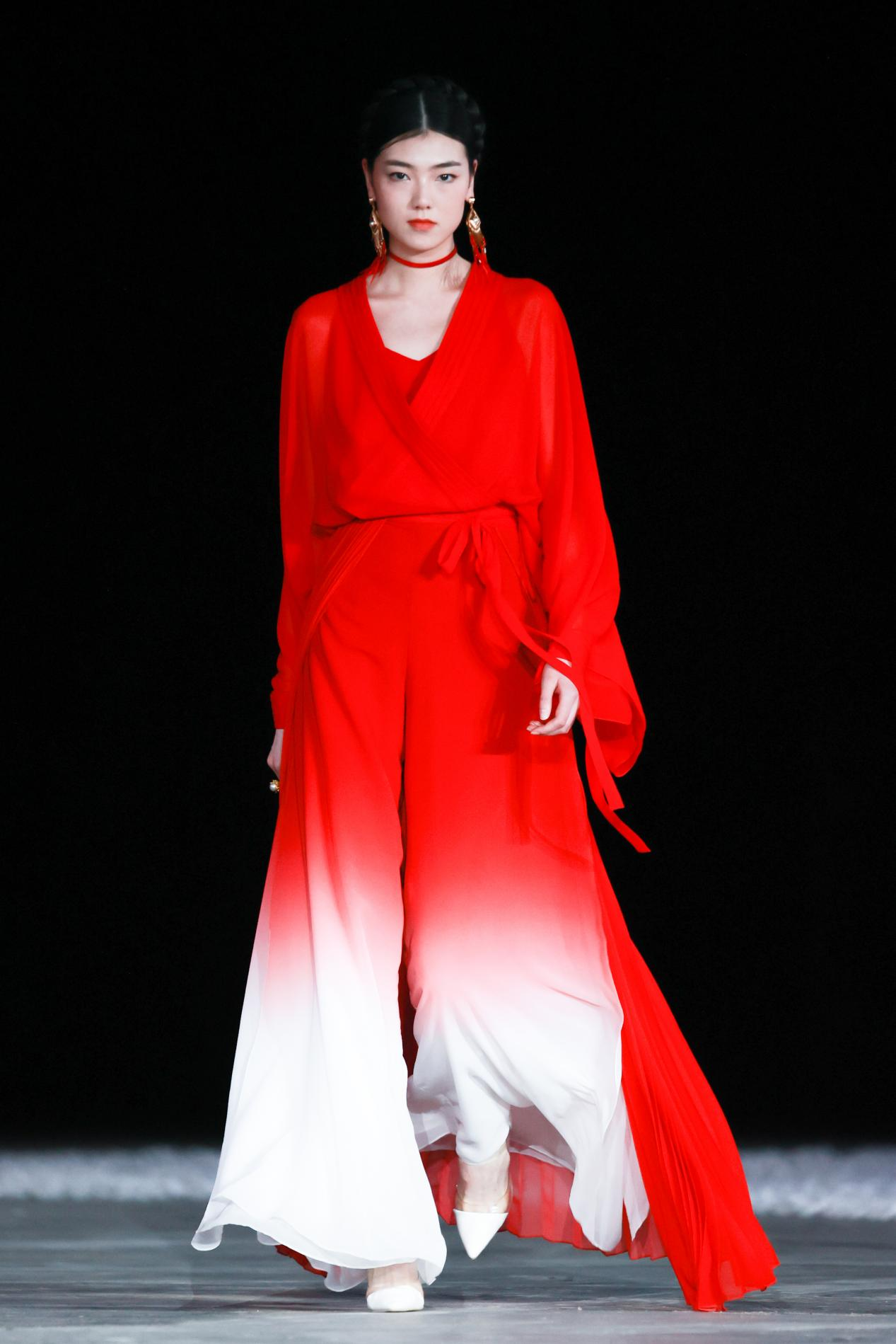 ��Ӣ����櫴�˵2021AW|����ʢװ����;