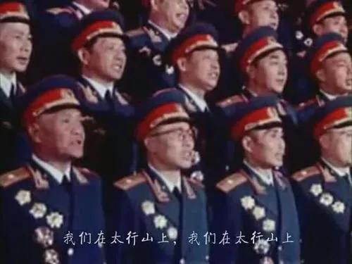 图片详解：建国以来，人民解放军经历的15次军服变迁发展历程