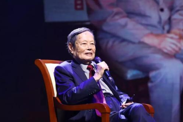 杨振宁：我死后希望翁帆再婚，翁帆：我很感激他