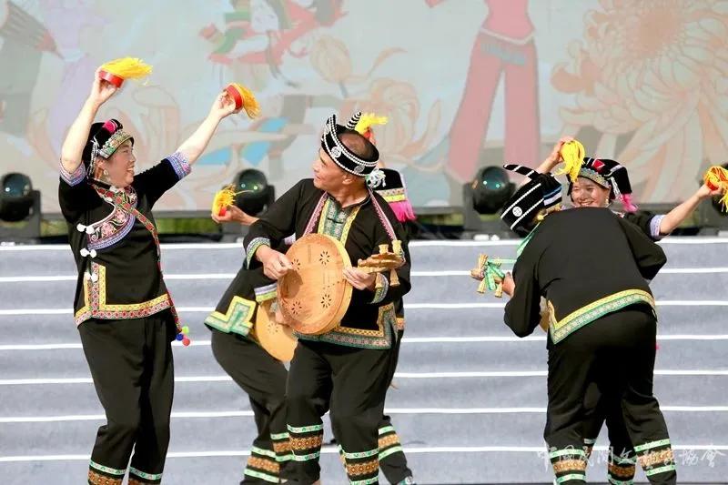 鼓舞菊城，风起香山！凉州攻鼓子亮相第十二届中国民间艺术节