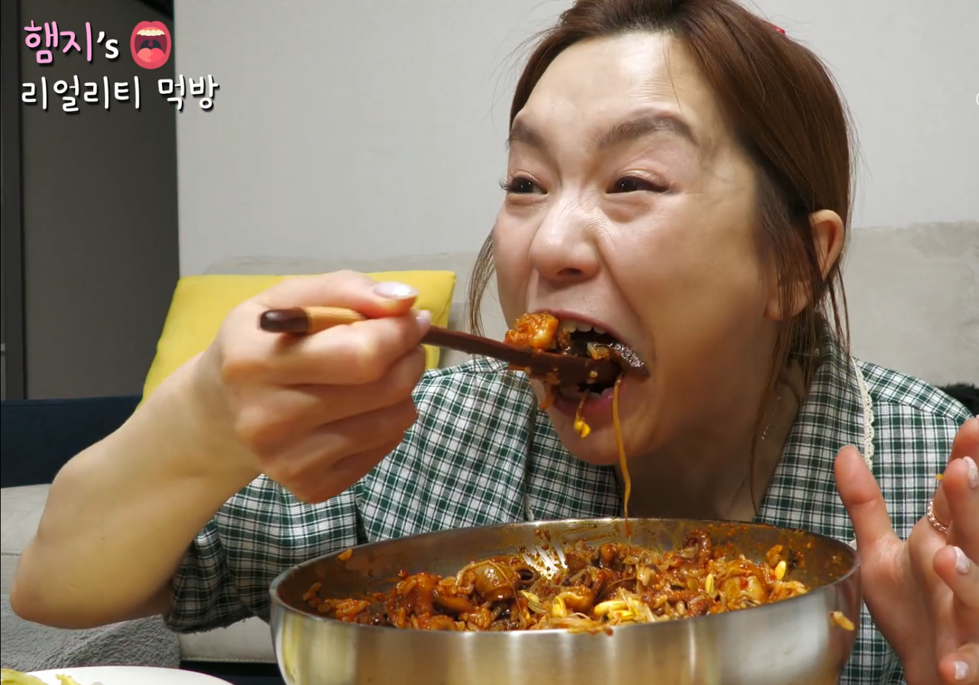 Hamzy chela apologizes, the rear foot is overthrown in vitta, two-faced unexpectedly can earn basin Man Tibo