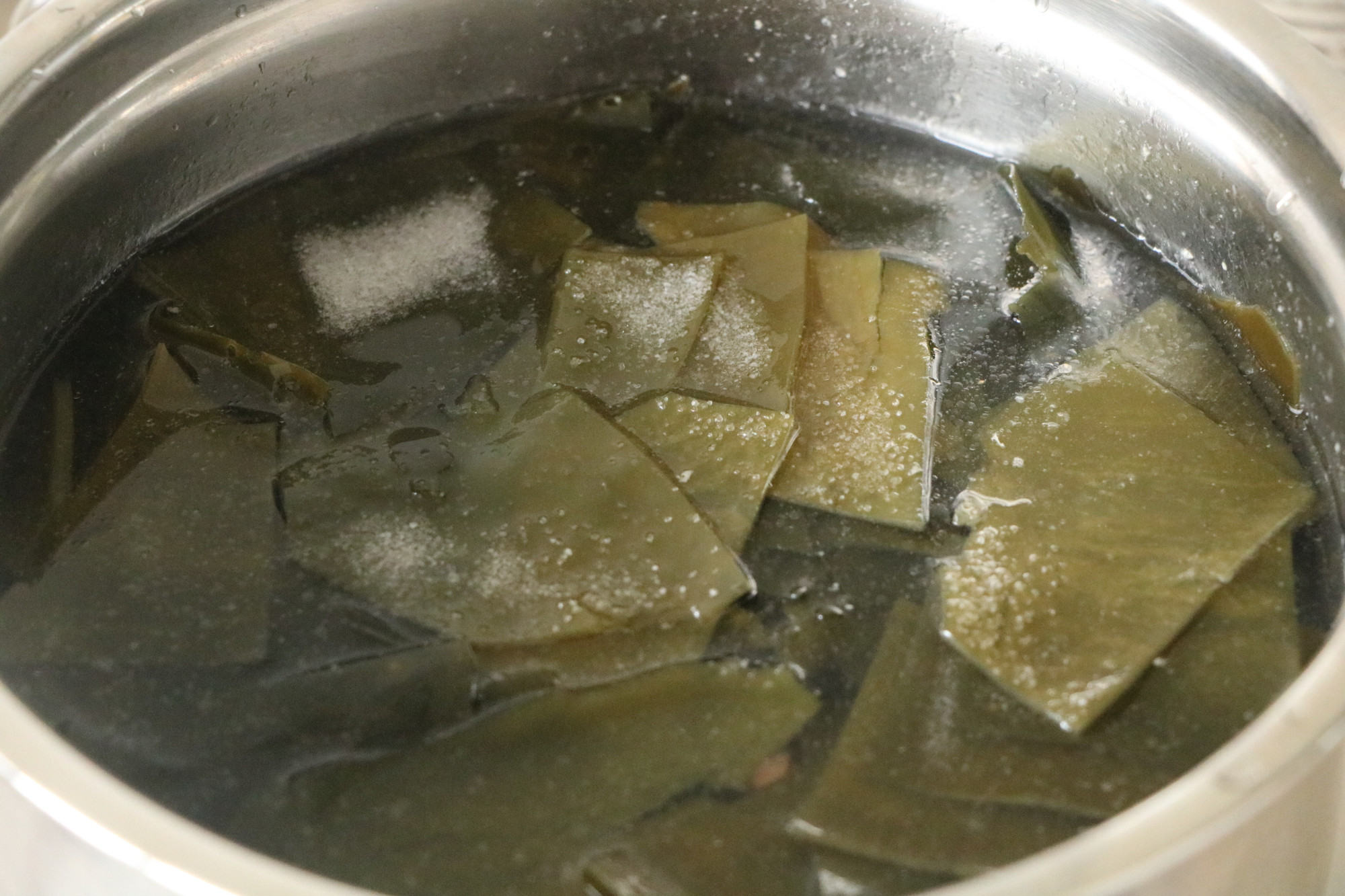 冬天來了，我家經常喝的一鍋湯水，既養胃又保暖，百喝不厭