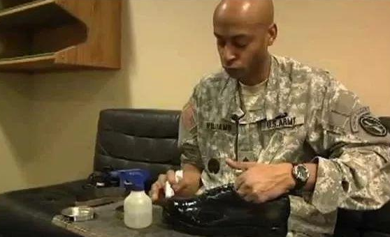 美军的另一面：训练无性别，轻则无法晋升，重则被勒令退役