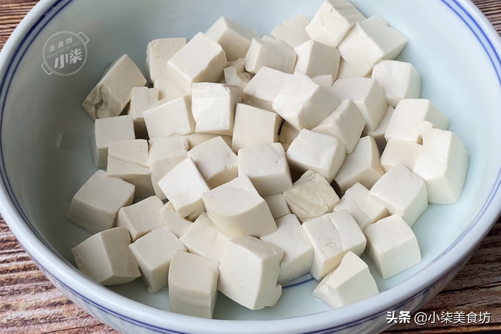 蒸鸡蛋时，切记不要直接上锅蒸了，多加2步，出锅鲜嫩入味营养高