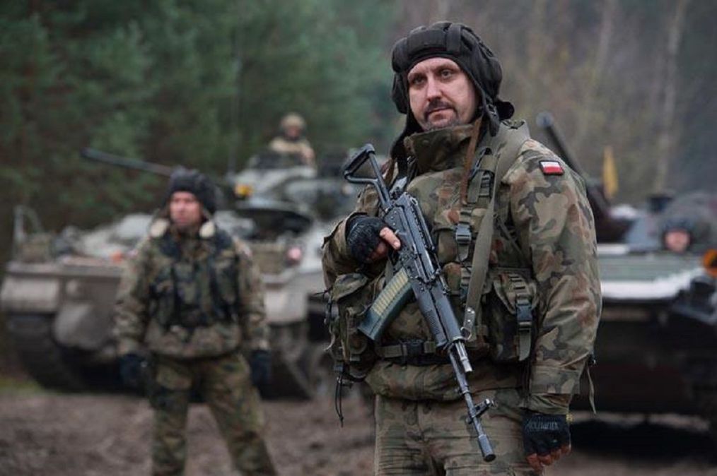 疫情没结束急忙军演，波兰自掏腰包，甘当欧洲鞋垫，岁岁盼王师