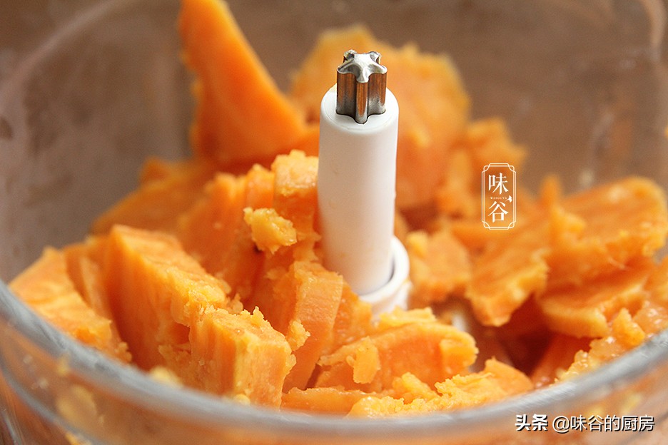 入秋了，这糕点吃一次馋一次，不用烤箱，营养不上火，老少皆宜