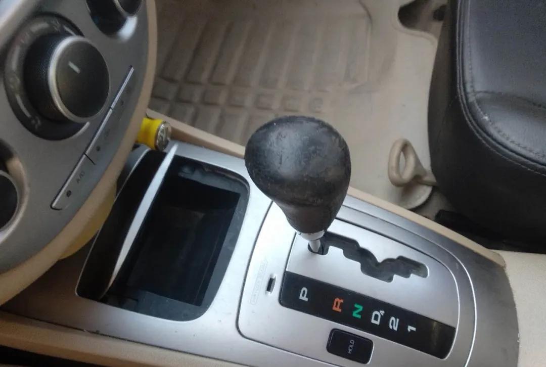 年轻人的选择，3万多买台二手A0级小车，大街小巷穿梭自如