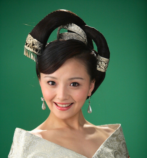 甄嬛传槿汐的扮演者是谁 《甄嬛传》槿汐嫁给富豪颂芝变整容脸